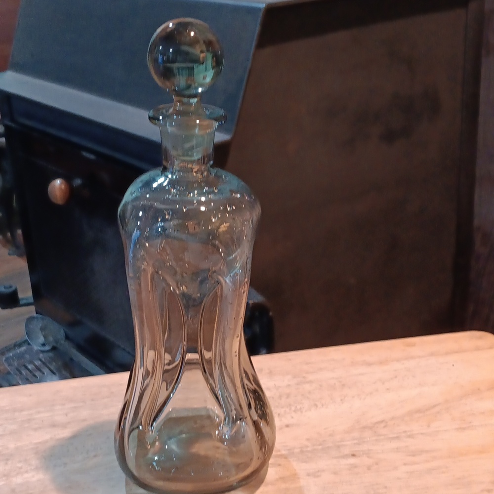 Grey Leaded Glass Decanter with Stopper